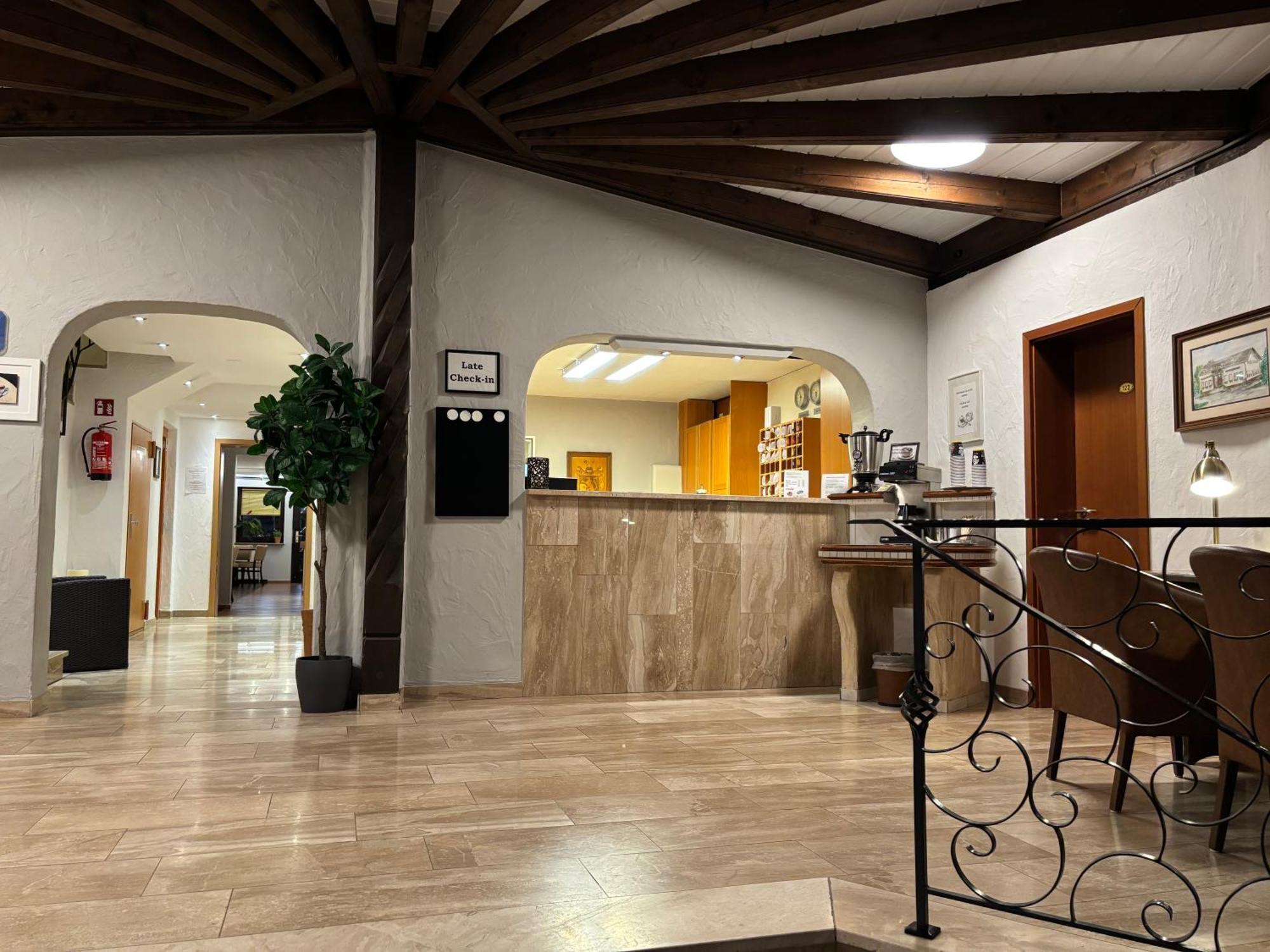 Hotel Pirsch Ramstein-Miesenbach Eksteriør billede